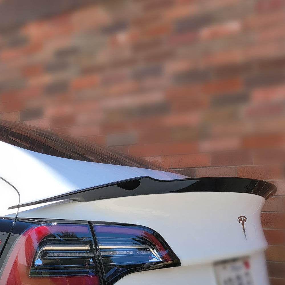 
                      
                        HRS 2017-21 Tesla Model 3 Trunk Spoiler
                      
                    